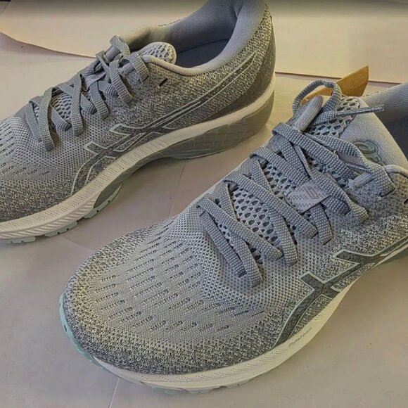 Women's Asics GT-2000 9 Knit Running Shoe Color : Grey / Silver Size : 9.5 - Picture 3 of 6